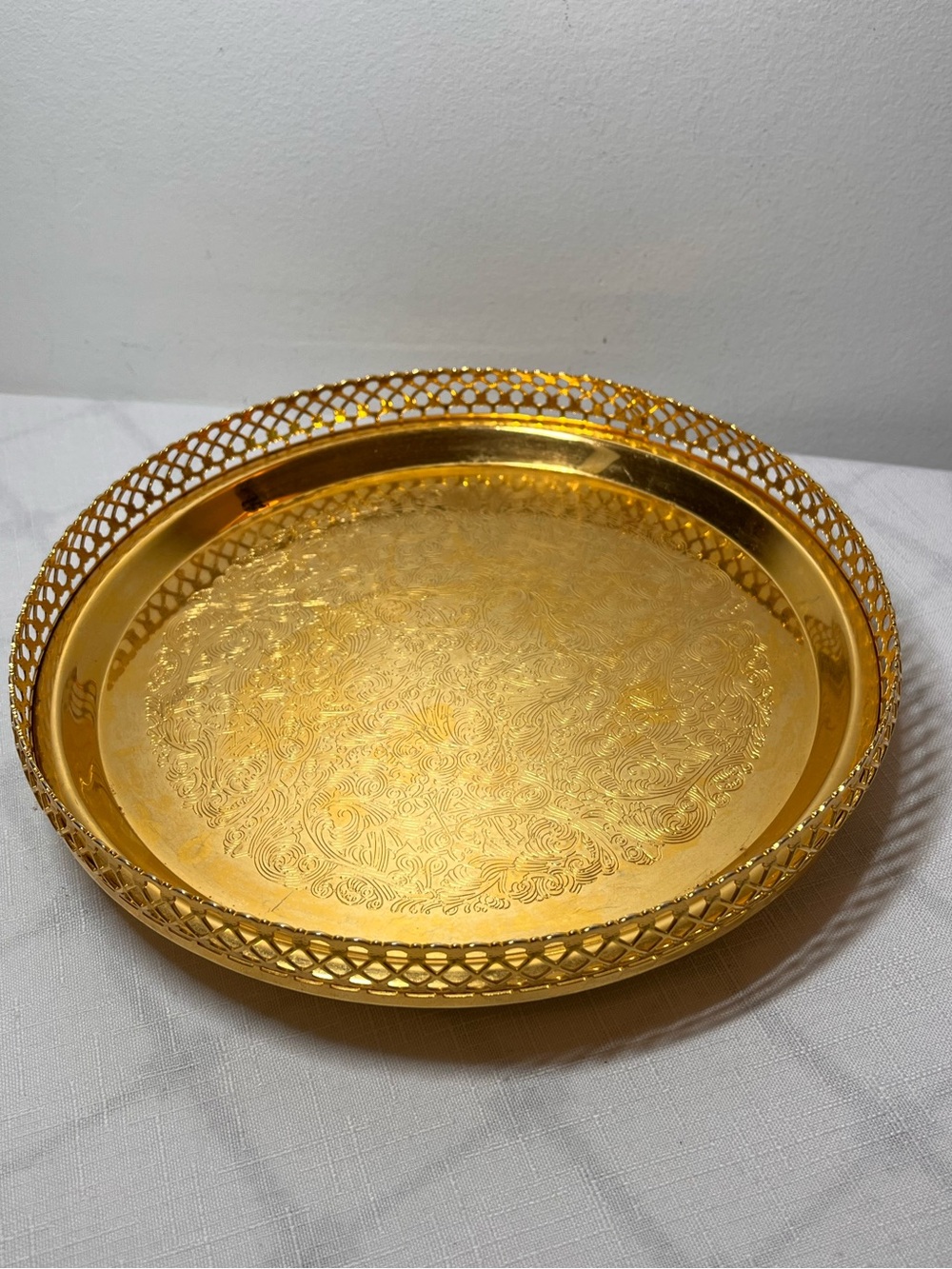 MAYELL Ornate Gold Round Serving Tray or Decor piece
Made ENGLAND
